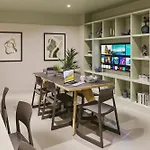 Appartement Classic Mid-level At Briggate Centre